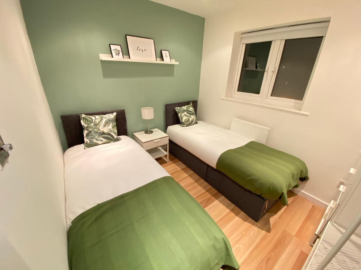Large 5-Bed City Centre Townhouse With Secure Parking Manchester Exteriér fotografie
